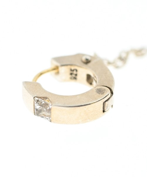 justin Davis เจาะ