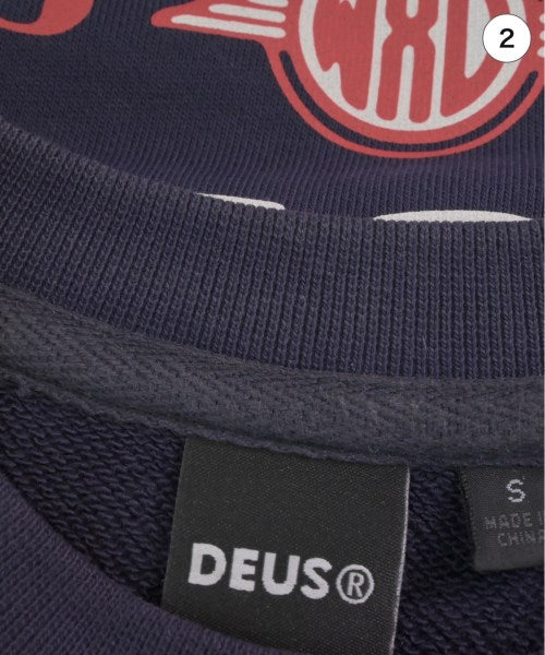Deus ex Machina เสื้อสเวตเตอร์
