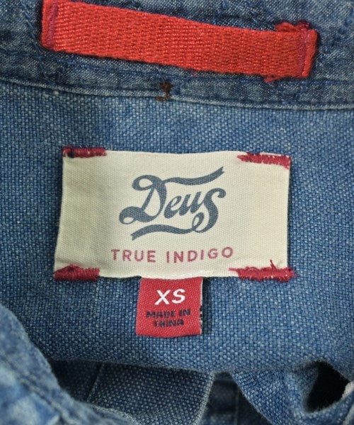 Deus ex Machina เสื้อลำลอง