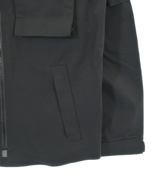 Deus ex Machina เสื้อพาร์กาภูเขา