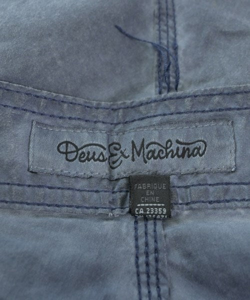 Deus ex Machina กางเกงขาสั้น