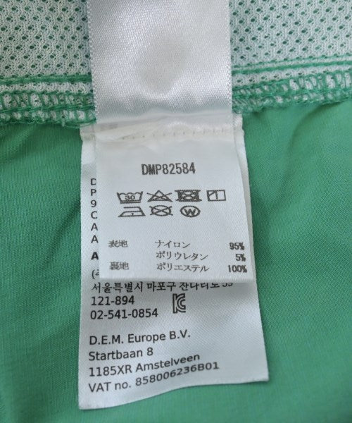 Deus ex Machina กางเกงขาสั้น