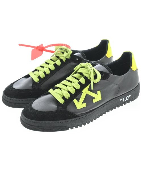 OFF-WHITE รองเท้าผ้าใบ