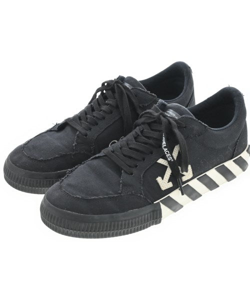OFF-WHITE รองเท้าผ้าใบ