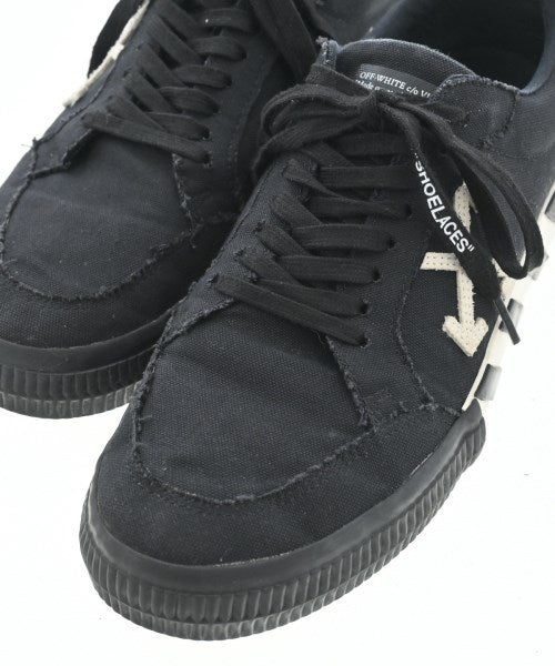 OFF-WHITE รองเท้าผ้าใบ