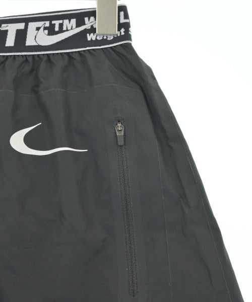 OFF-WHITE กางเกงขาสั้น