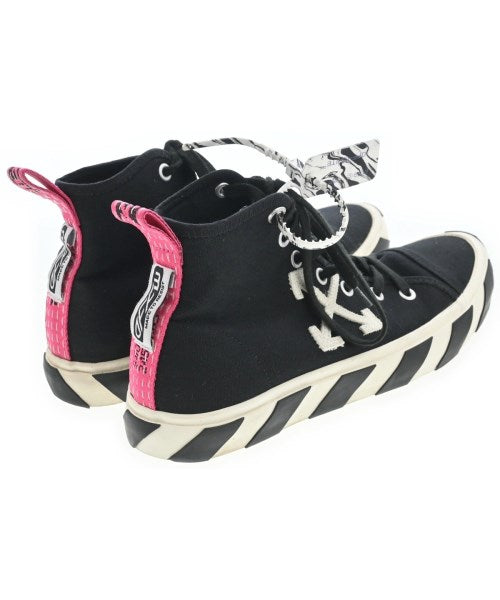 OFF-WHITE รองเท้าผ้าใบ