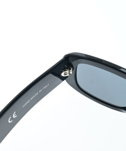 OFF-WHITE แว่นกันแดด