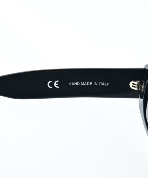 OFF-WHITE แว่นกันแดด