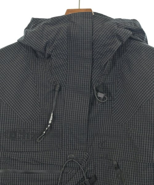 OFF-WHITE เสื้อพาร์กาภูเขา