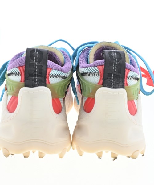 OFF-WHITE รองเท้าผ้าใบ