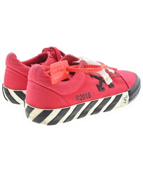 OFF-WHITE รองเท้าผ้าใบ