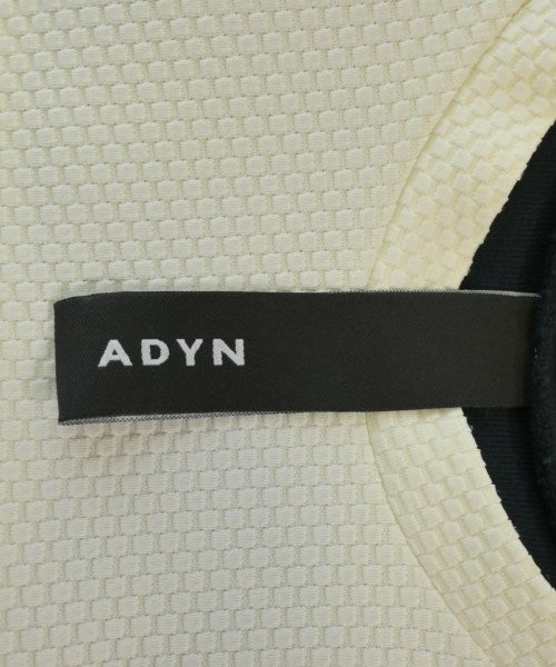ADYN เสื้อยืด/เสื้อท็อปส์