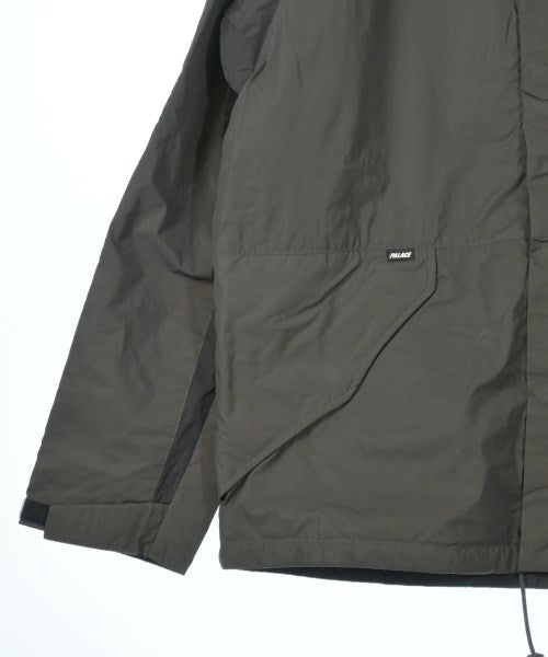 PALACE เสื้อพาร์กาภูเขา