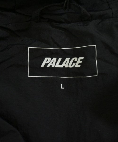 PALACE เสื้อพาร์กาภูเขา