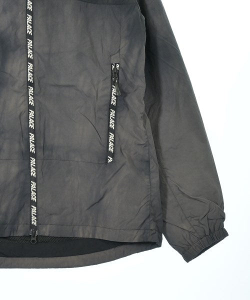 PALACE เสื้อพาร์กาภูเขา