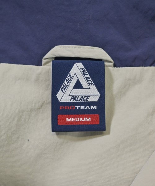 PALACE เสื้อพาร์กาภูเขา