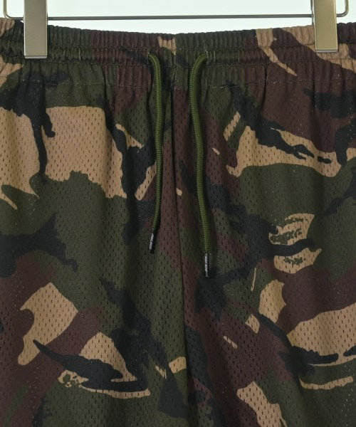 PALACE กางเกงขาสั้น