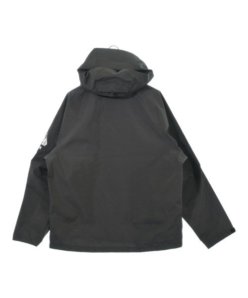 PALACE เสื้อพาร์กาภูเขา