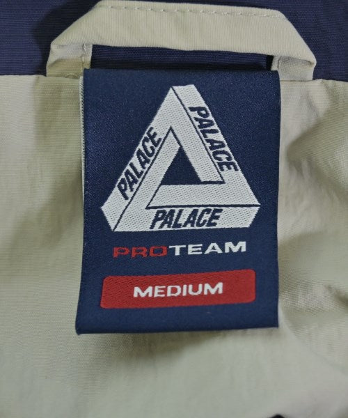 PALACE เสื้อพาร์กาภูเขา