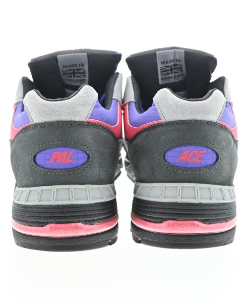 PALACE รองเท้าผ้าใบ