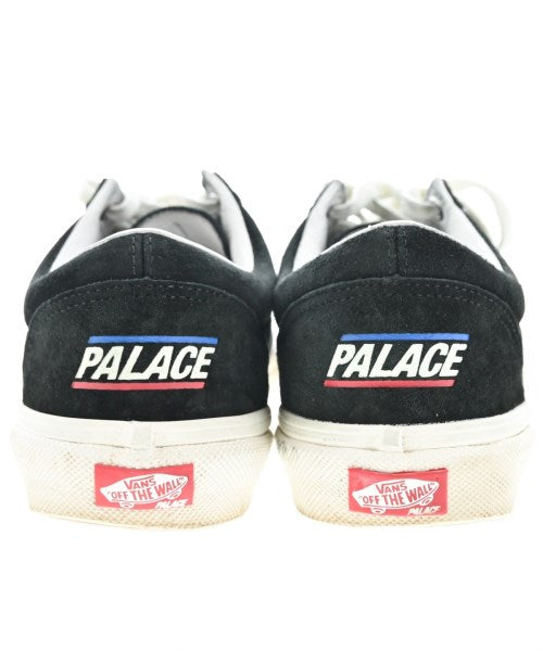PALACE รองเท้าผ้าใบ