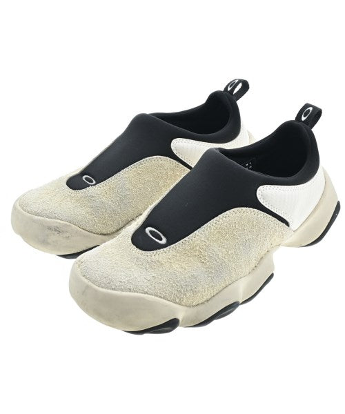 BRAIN DEAD รองเท้าผ้าใบ