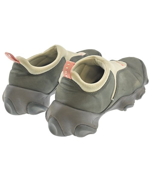 BRAIN DEAD รองเท้าผ้าใบ