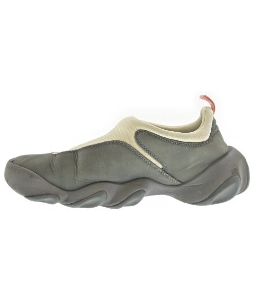 BRAIN DEAD รองเท้าผ้าใบ