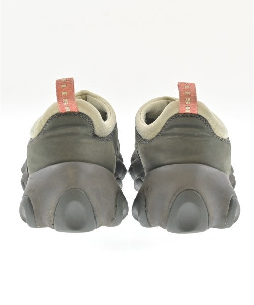 BRAIN DEAD รองเท้าผ้าใบ