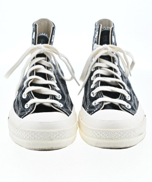 KITH รองเท้าผ้าใบ