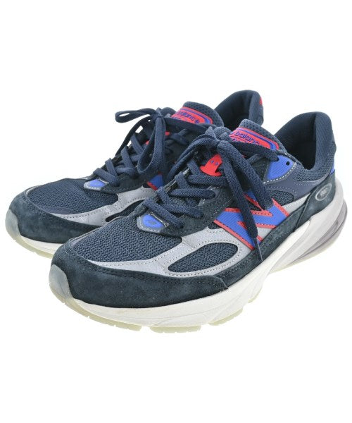 KITH รองเท้าผ้าใบ