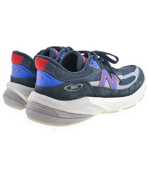 KITH รองเท้าผ้าใบ