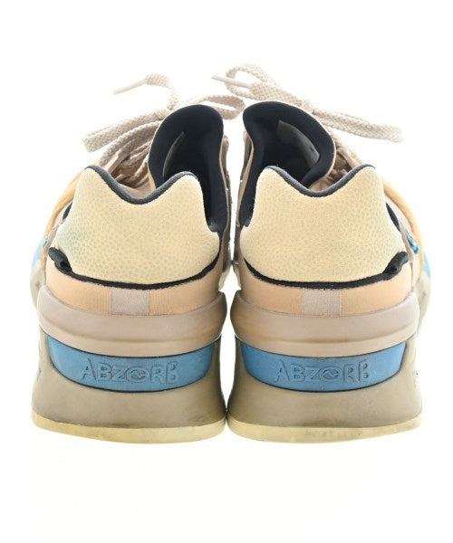 KITH รองเท้าผ้าใบ
