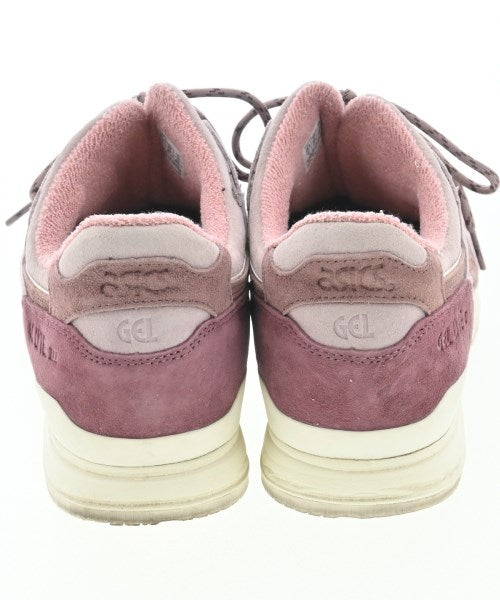 KITH รองเท้าผ้าใบ