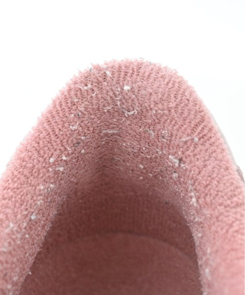 KITH รองเท้าผ้าใบ