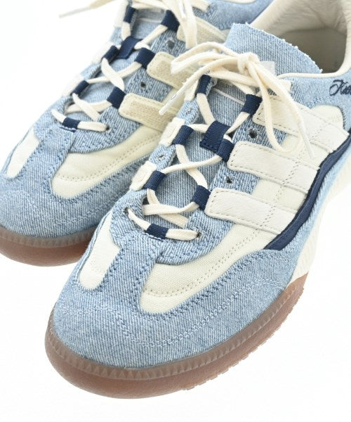 KITH รองเท้าผ้าใบ