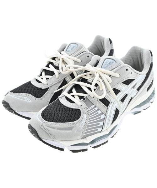 KITH รองเท้าผ้าใบ