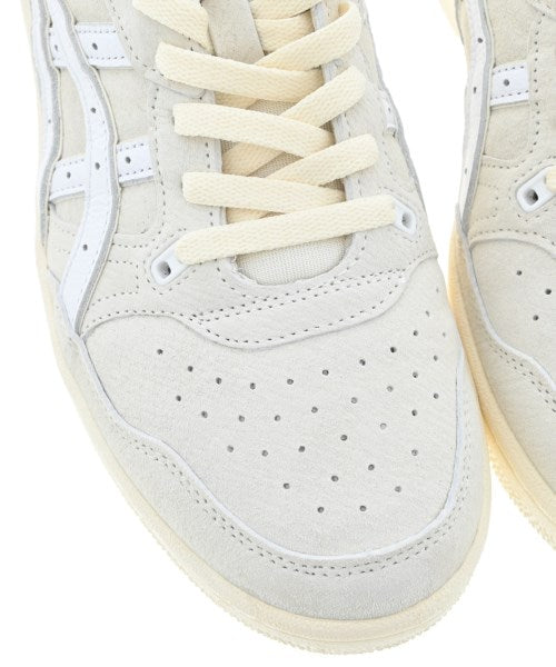 KITH รองเท้าผ้าใบ