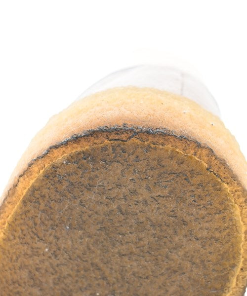 KITH รองเท้าผ้าใบ