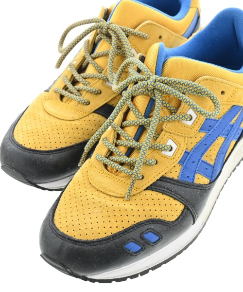 KITH รองเท้าผ้าใบ