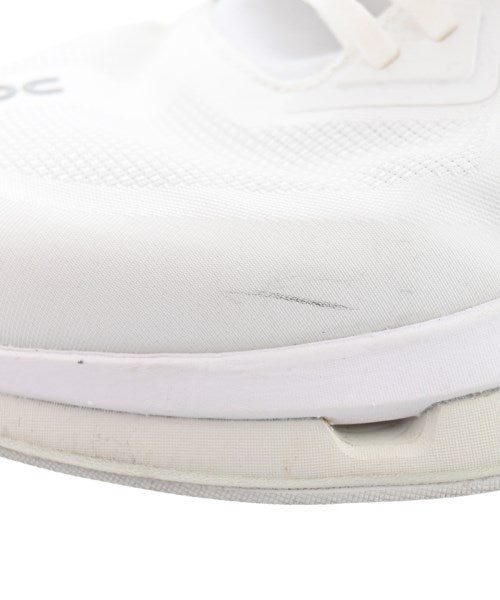 KITH รองเท้าผ้าใบ