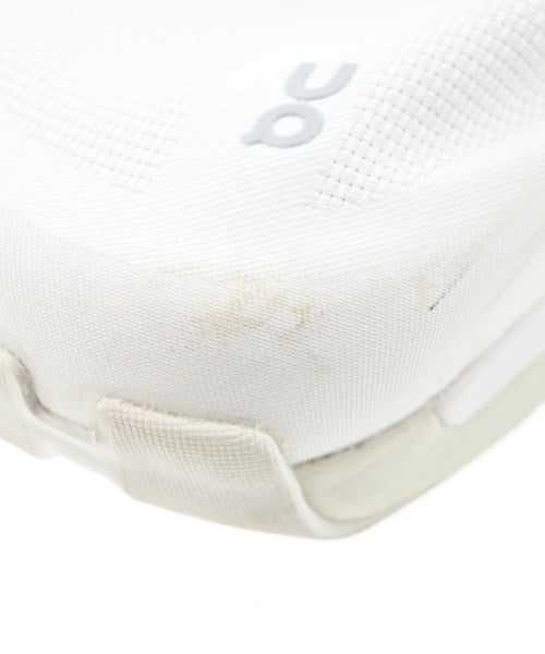 KITH รองเท้าผ้าใบ