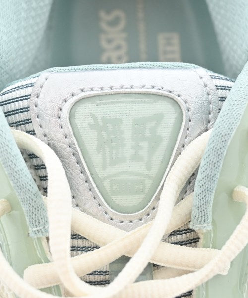 KITH รองเท้าผ้าใบ