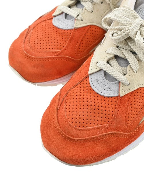 KITH รองเท้าผ้าใบ