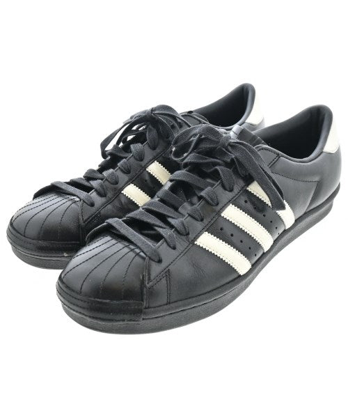 KITH รองเท้าผ้าใบ