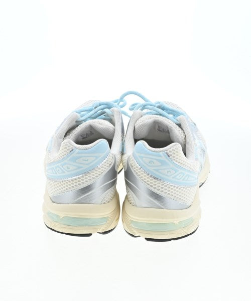 KITH รองเท้าผ้าใบ