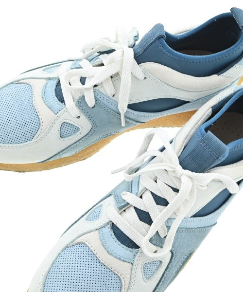 clarks รองเท้าผ้าใบ