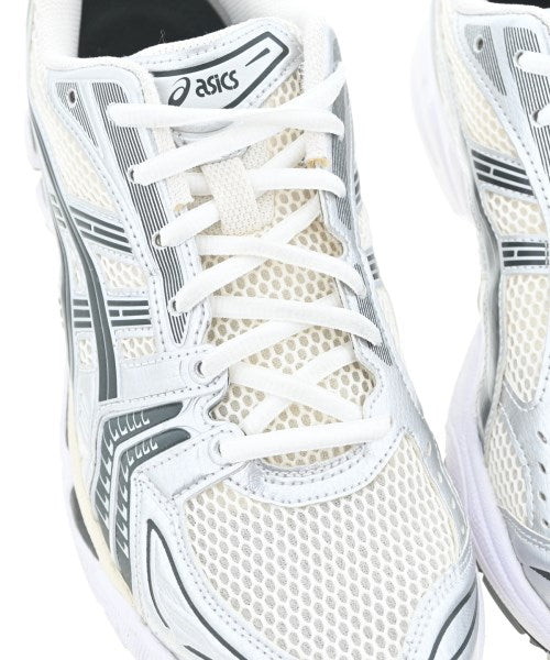 KITH รองเท้าผ้าใบ