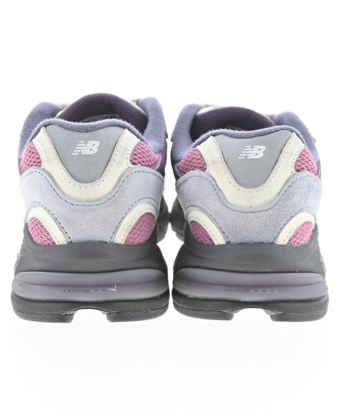 KITH รองเท้าผ้าใบ